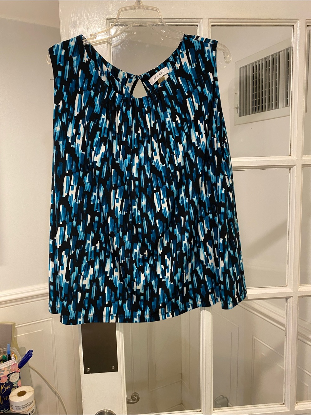 Calvin Klein size 2X(20) top good condition